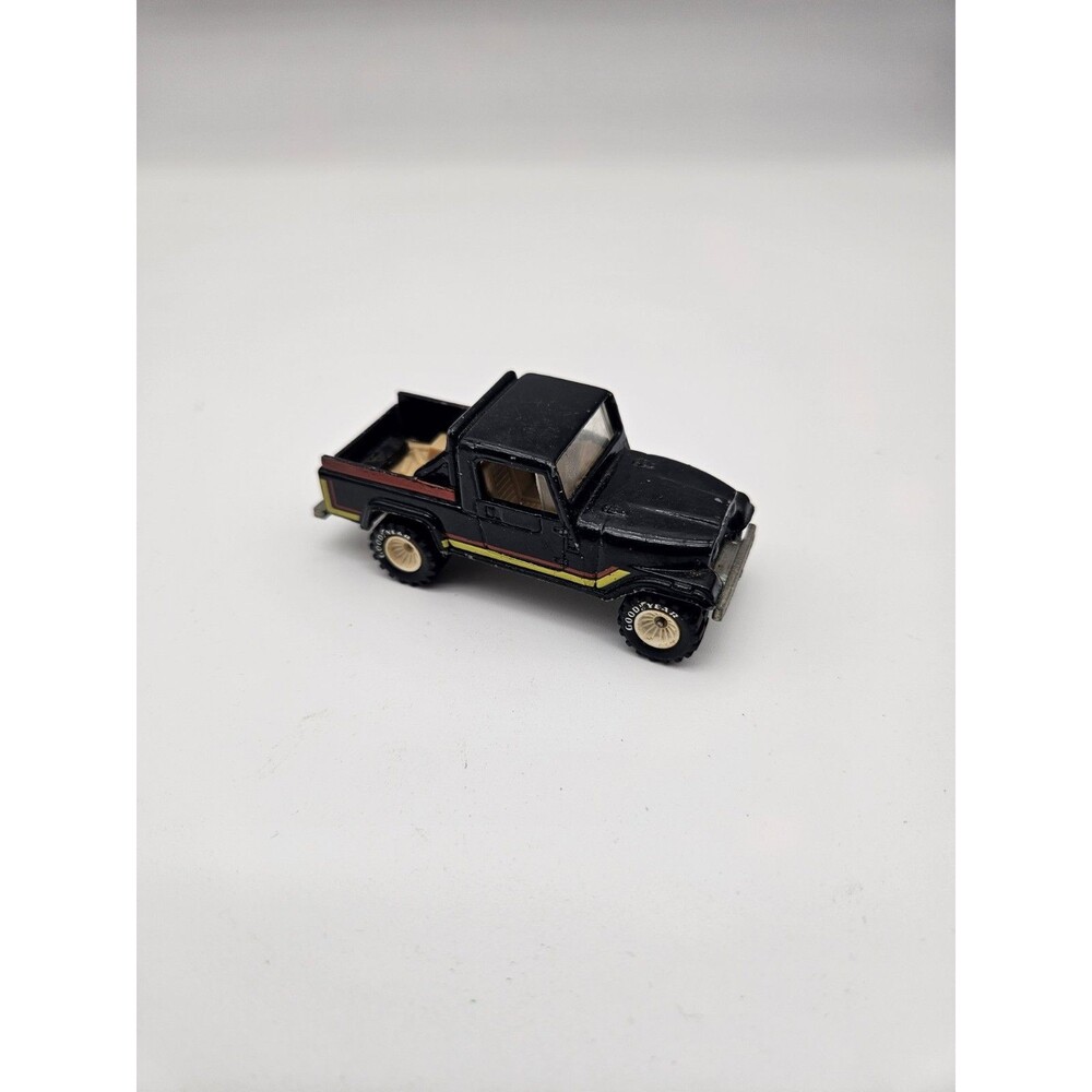 Hot Wheels 1983 Black - JEEP SCRAMBLER - Real Riders White Hubs #4370